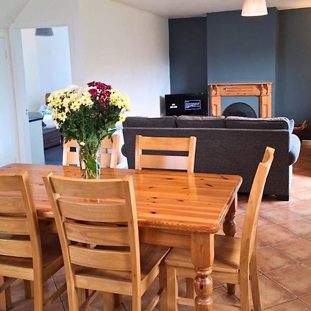 Dingle Harbour Cottages 3 Bed Sleeps 7 By Trident Holiday Homes エクステリア 写真