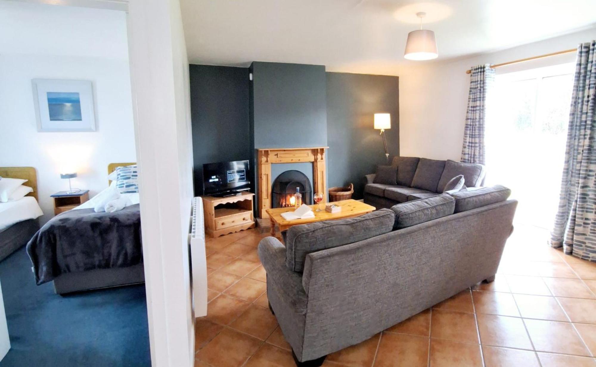 Dingle Harbour Cottages 3 Bed Sleeps 7 By Trident Holiday Homes エクステリア 写真